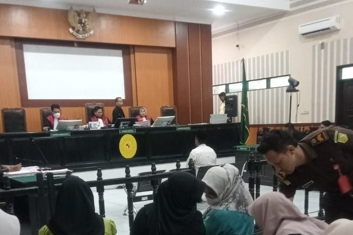 Pembacaan putusan dugaan ijazah palsu tersebut dibacakan di Ruang Sidang Kusumah Admaja Pengadilan Negeri