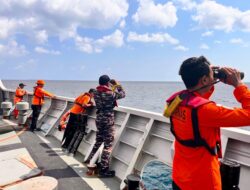 KRI Marlin-877 Dikerahkan Cari Korban KLM Nurul Salsa 01, Satu Tewas, Belasan Masih Dicari