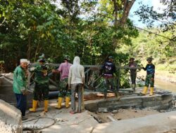 Gotong Royong Pacu Pembangunan Jembatan Beton di Gowa